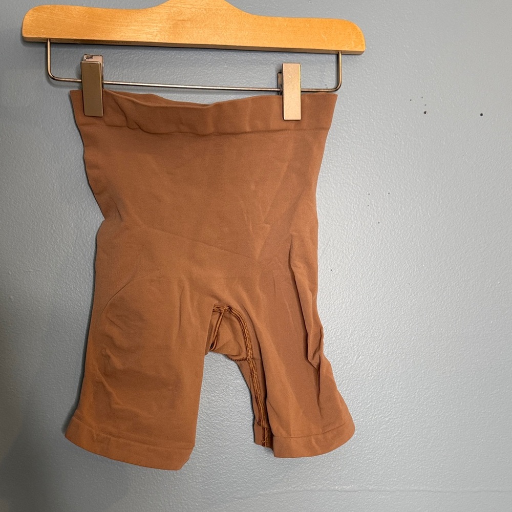 SKIMS- Brown High-Waisted Shapewear Shorts